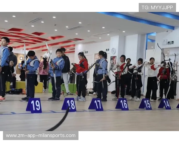 射箭俱乐部推动青少年成绩档案公开与荣誉激励，青少年射箭培训基地